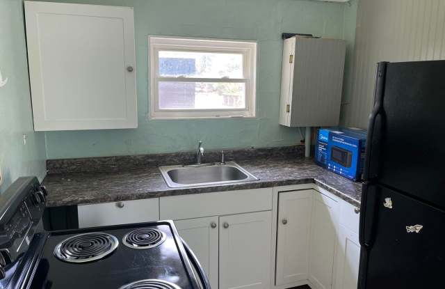 2 Bedroom 1 bath Gallery 3