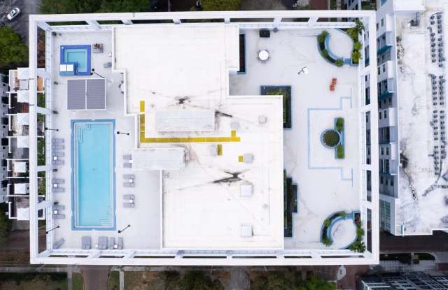 Large Corner Unit at STAR TOWER! - 260 South Osceola Avenue, Orlando, FL 32801 Large Corner Unit at STAR TOWER! - 260 South Osceola Avenue, Orlando, FL 32801