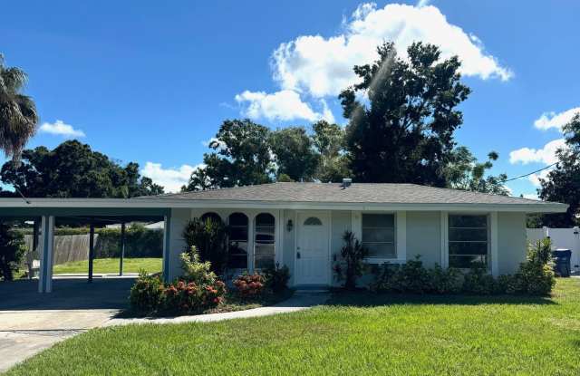 Charming 2-Bed/2-Bath Home for Rent in Gulf Gate-Sarasota, FL! - 6057 Carlton Avenue, Gulf Gate Estates, FL 34231