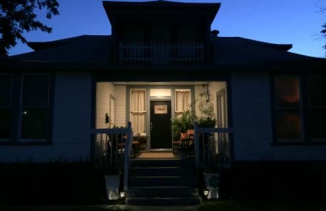 519 N Monumental Gallery 2