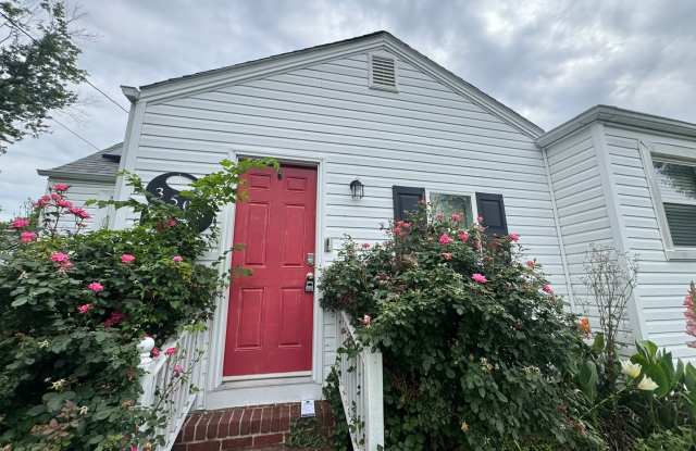 Charming 4-Bedroom Home with Fully Fenced Yard and Detached Garage! photos photos