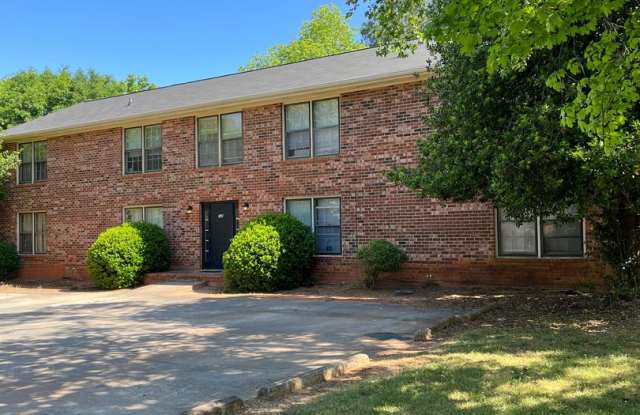 2BR/ 2Bath on Eastside! Available end of July 2026 photos photos 2BR/ 2Bath on Eastside! Available end of July 2026 photos photos