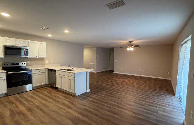 New Construction 4 bedroom in Palm Bay Gallery 4