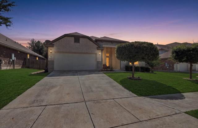 Spacious Riata Retreat with Screened-In Porch Gallery 1