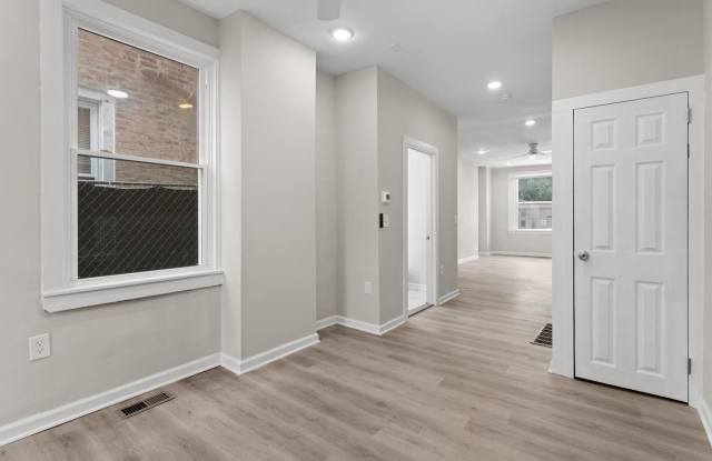 3010 EMERALD ST photos photos
