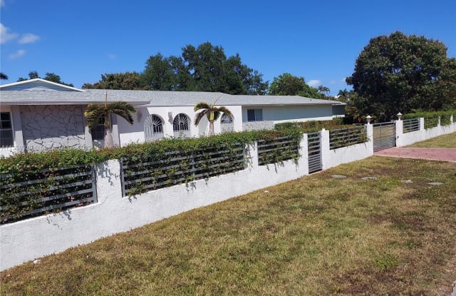 7935 SW 109th St - 7935 Southwest 109th Street, Kendall, FL 33156
