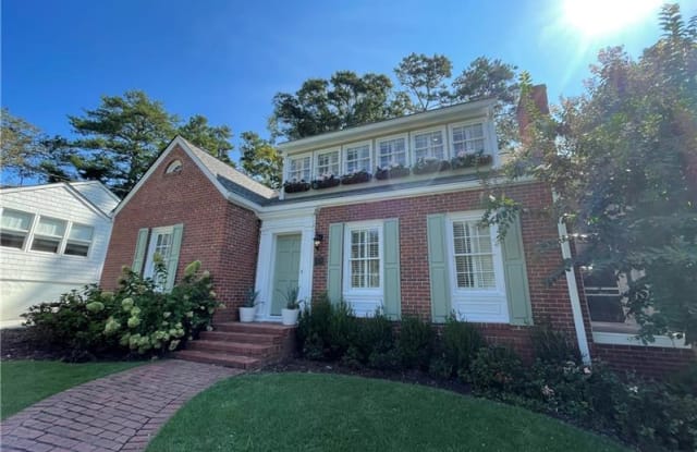 2225 Stephen Long Drive NE - 2225 Stephen Long Drive Northeast, Atlanta, GA 30305