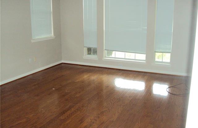 603 Rockcrossing Lane Gallery 3