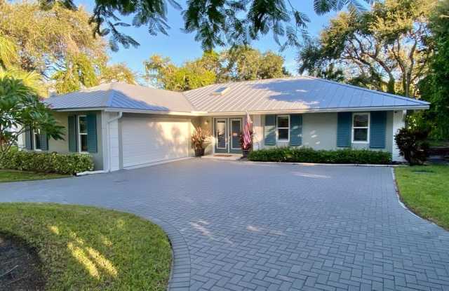 907 Tropic Drive photos photos
