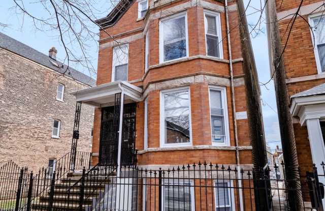 2253 S Whipple Avenue photos photos