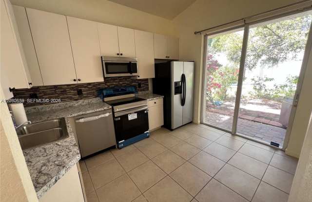 2240 Portofino Avenue 0, Homestead, FL 33033 - 5169 Gallery 3