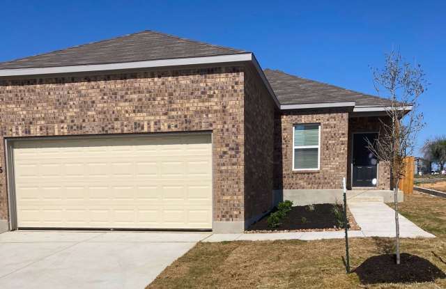 SPRING SPECIAL! HALF OFF FIRST MONTH'S RENT FOR LEASES WITH A JUNE MOVE-IN DATE photos photos