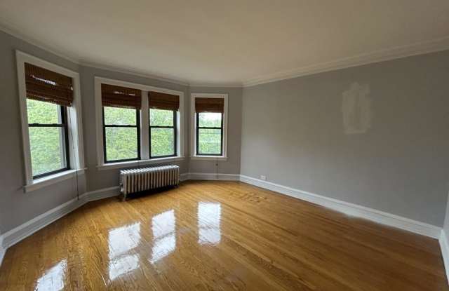 4628 N Wolcott photos photos