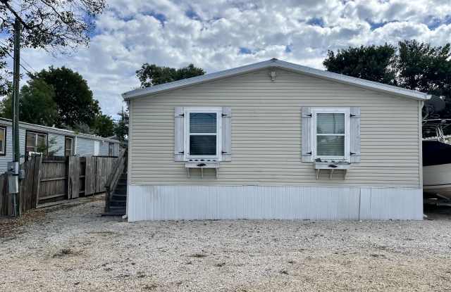 945 Plantation Road photos photos