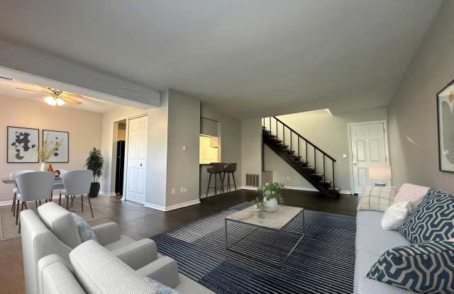 The Peak Apartments and Townhomes Gallery 3