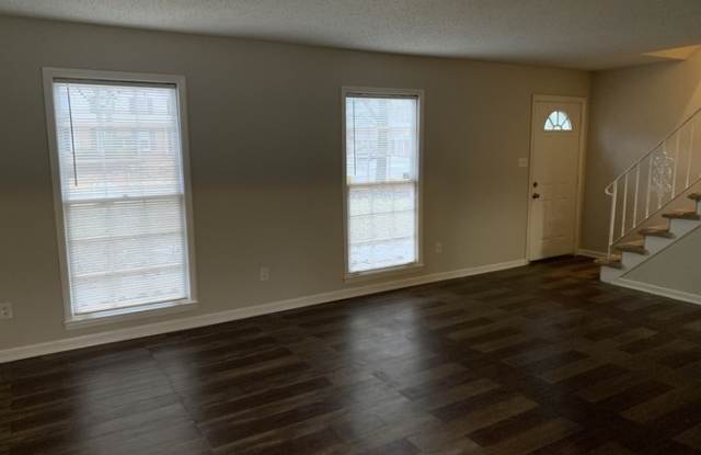 1066 Eaglewood Avenue Gallery 3