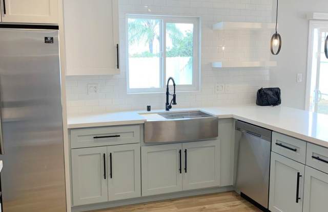 8457 San Carlos Drive Gallery 2