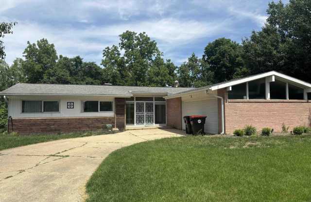 1329 W HOLLY HEDGES Drive photos photos