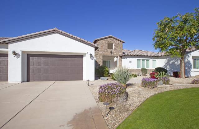49339 Constitution Drive Gallery 4