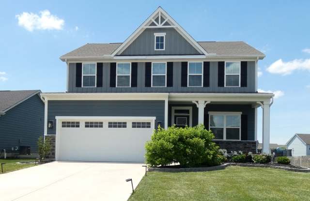 Spacious 4-bedroom, 3.5-bath home in Tipp City, OH photos photos