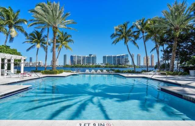 3135 NE 184th St - 3135 Northeast 184th Street, Aventura, FL 33160