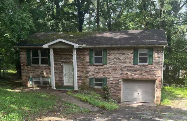 Spacious two story home in East Ridge photos photos