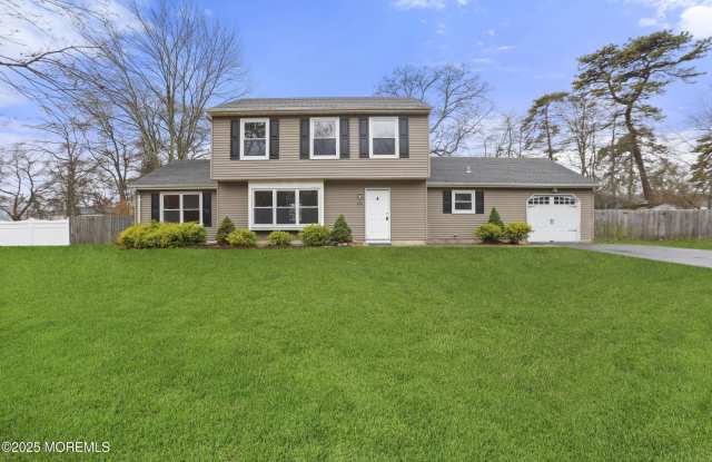 556 Kirk Lane - 556 Kirk Lane, Ocean County, NJ 08724