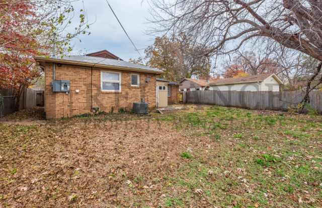 933 South Apache Drive Gallery 4