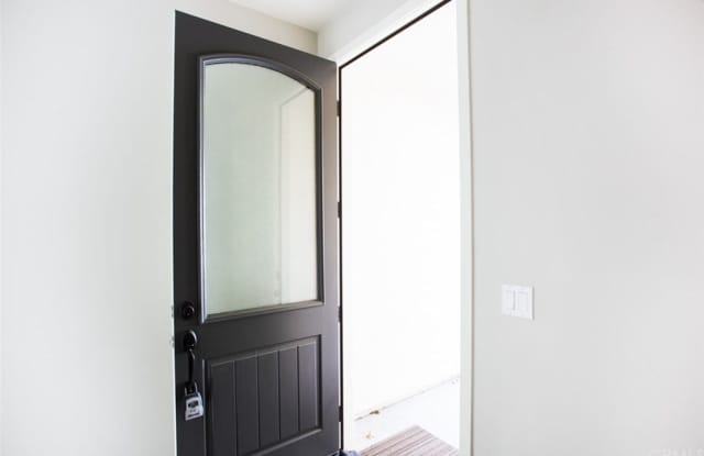 63 Bay Laurel Gallery 2