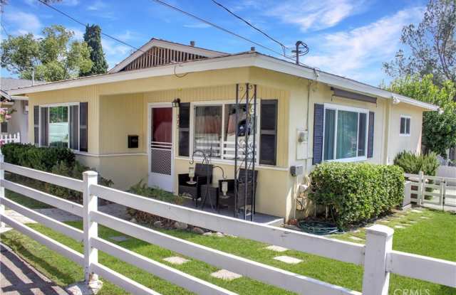 372 W Highland Avenue - 372 West Highland Avenue, Sierra Madre, CA 91024