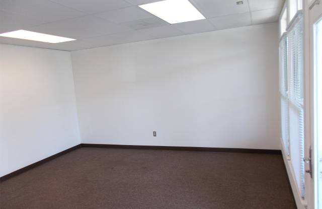 2500 Rolling Road - 202 Gallery 4