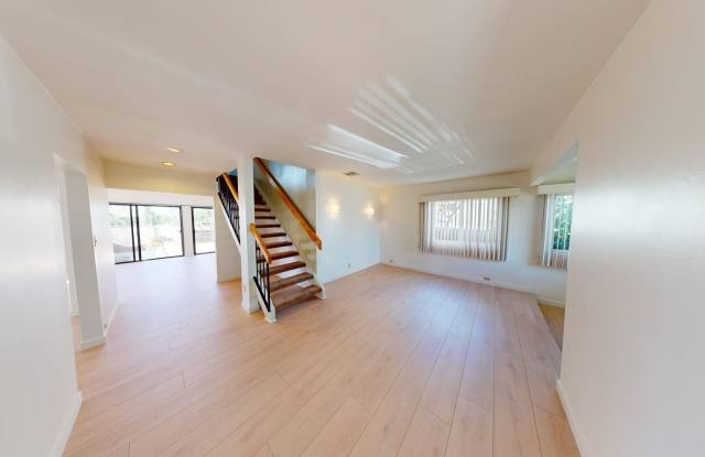 Cozy 4 Bedroom 2.5 Bath Home in Monterey Park! Gallery 4