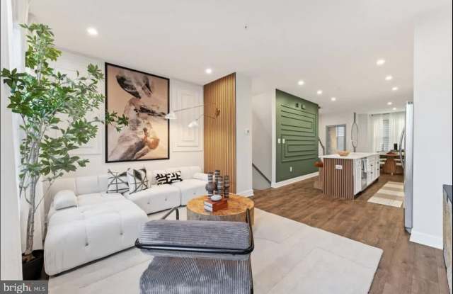 101 CAPITAL Court photos photos