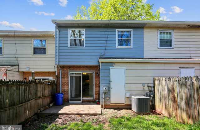 8422 TOWNE CREST COURT Gallery 2