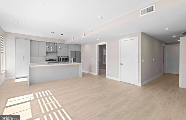 4720 RICHMOND Street unit: 1 photos photos