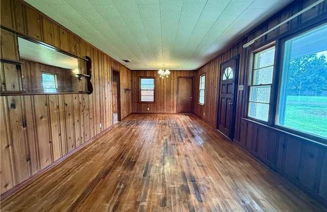3 Bedroom Single Family House 5520 Helen Dr, Theodore, AL 36582 Gallery 3