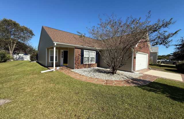 Myrtle Beach - 3 Bedroom / 2 Bathroom Home - 188 Tibton Circle, Socastee, SC 29588