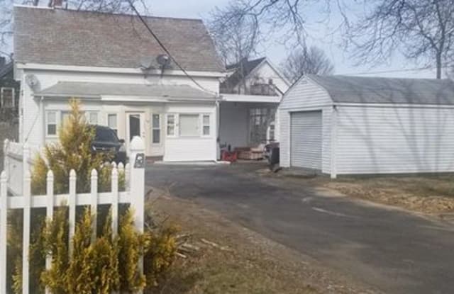 109 West Ashland Street - 109 West Ashland Street, Brockton, MA 02301