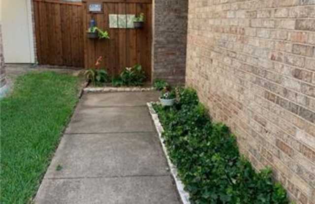 2032 Falcon Ridge Drive Gallery 3