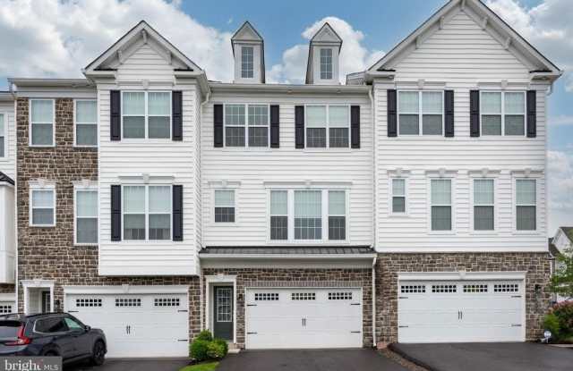228 CADENCE COURT photos photos