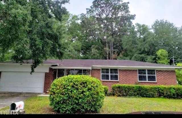 5030 Jies Ct - 5030 Jies Court, Jacksonville, FL 32209
