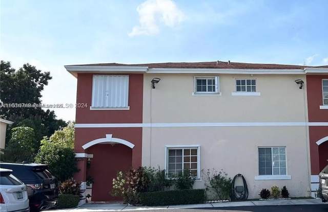 18726 SW 100th Ave photos photos