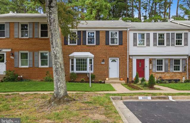 8312 MOLINE Place Gallery 2