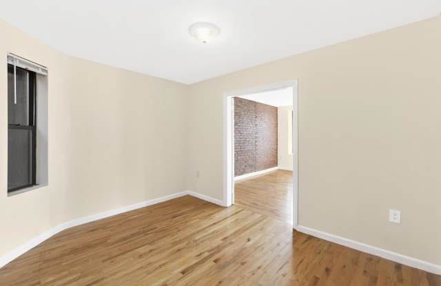 714 Ninth Avenue Gallery 2