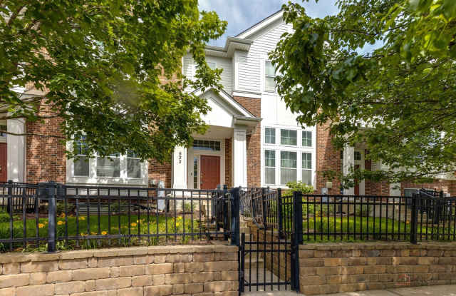 533 Plaza Place photos photos