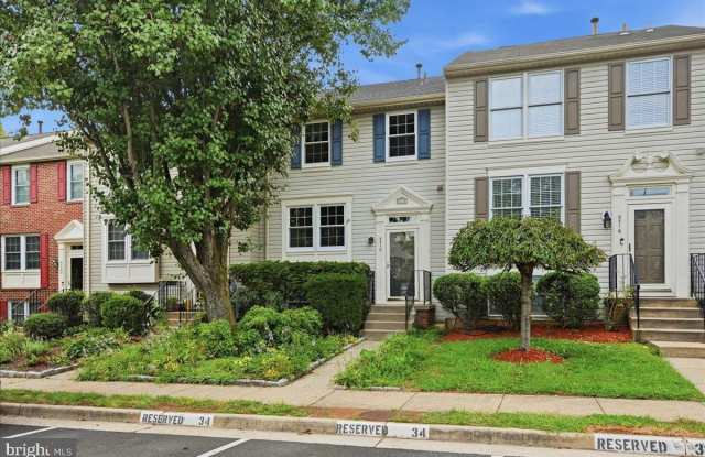 5718 CROATAN Court Gallery 2