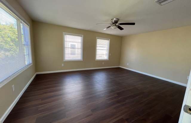 Newly remodeled 3bed/2bath in Eagle Lake, TX Gallery 3