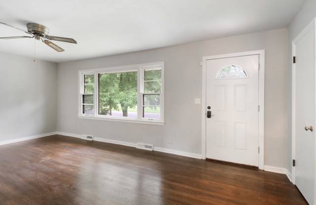 8816 East 85th Terrace Gallery 3