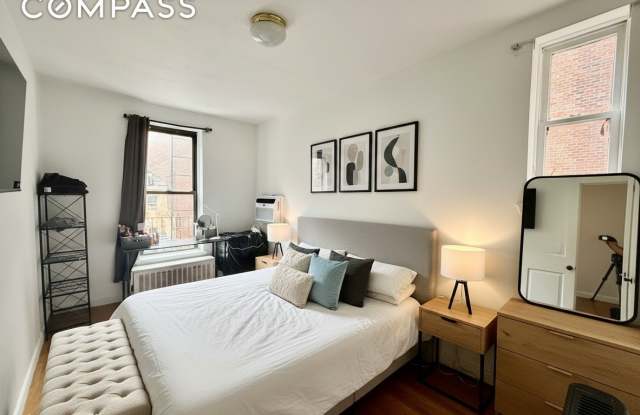 237 East 79th Street Gallery 3