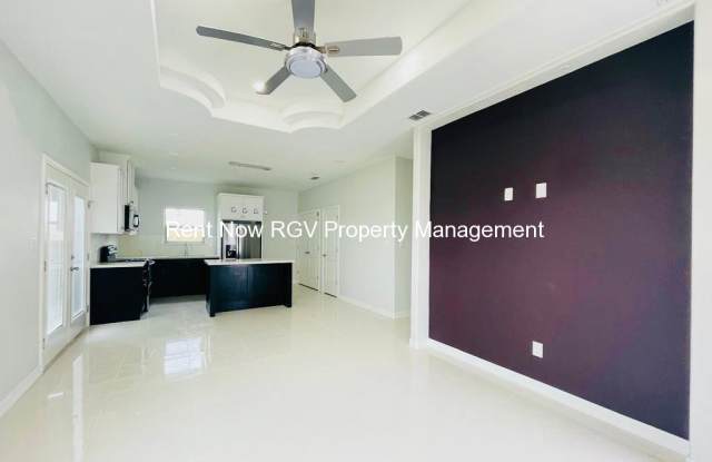 208 W Rutherford Ave Gallery 3